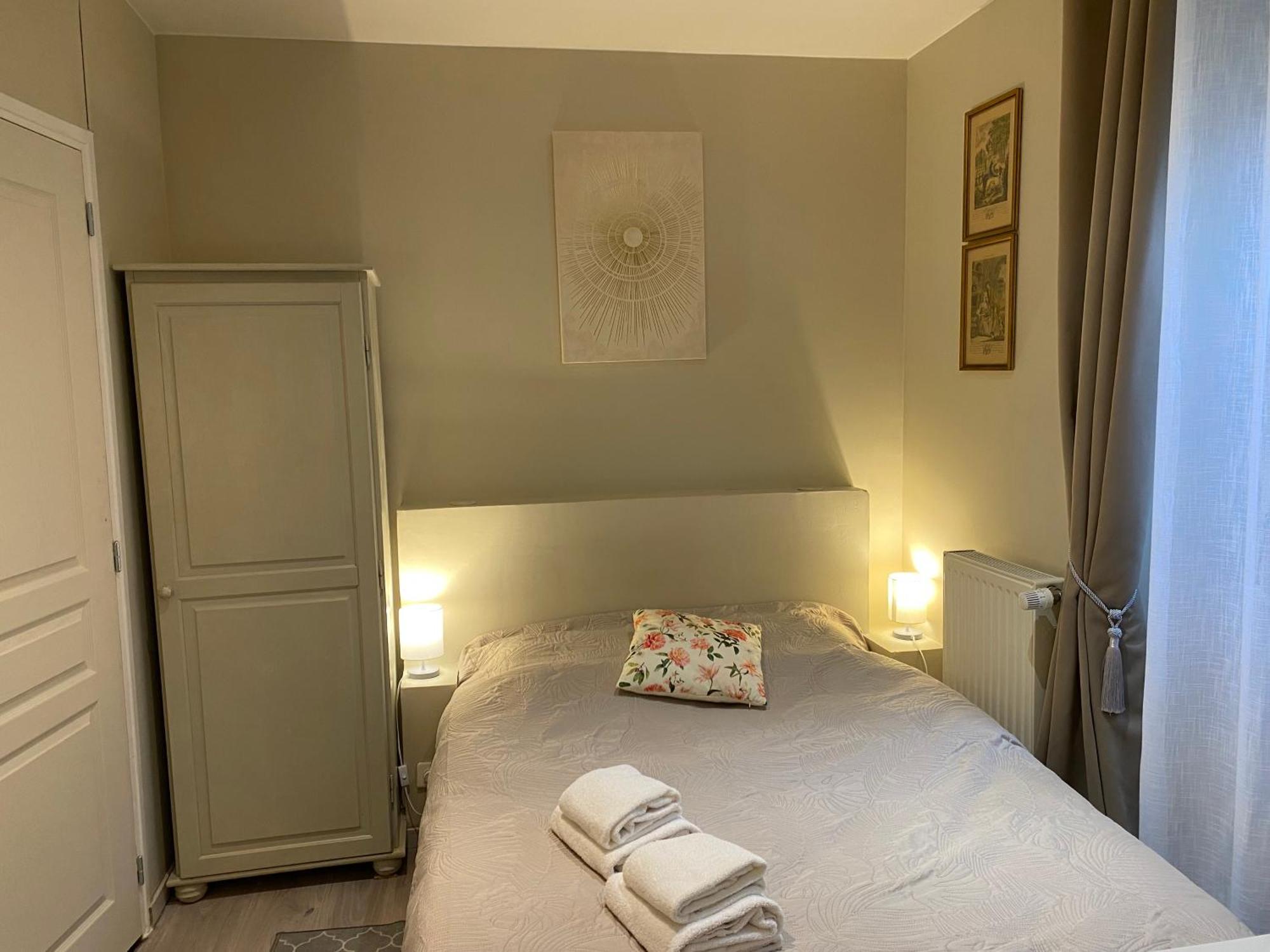 Hotel Saint Yves Nantes Exteriör bild