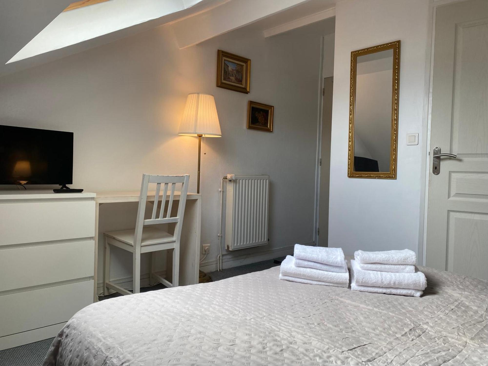 Hotel Saint Yves Nantes Exteriör bild