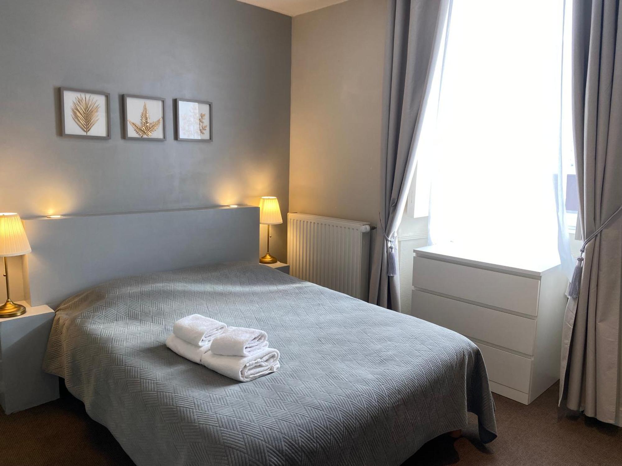 Hotel Saint Yves Nantes Exteriör bild