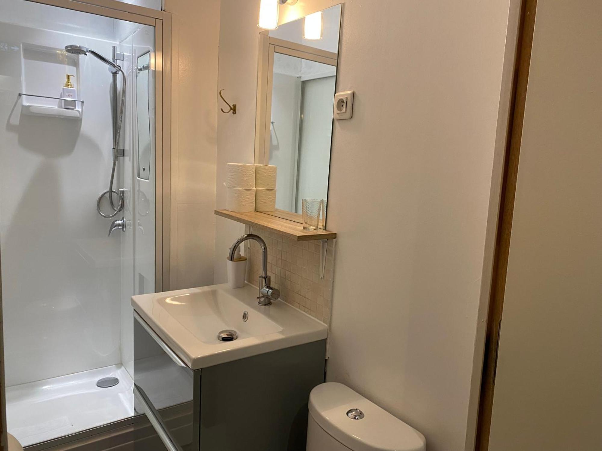 Hotel Saint Yves Nantes Exteriör bild