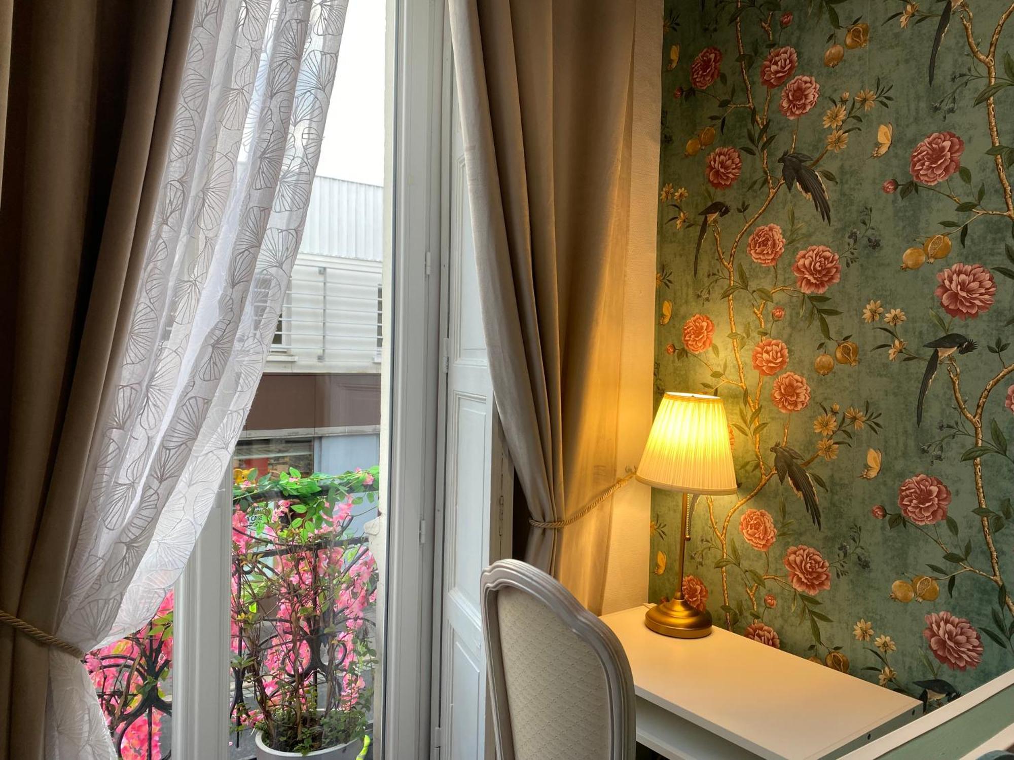 Hotel Saint Yves Nantes Exteriör bild
