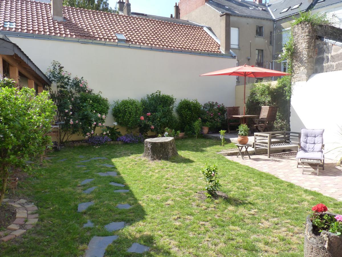 Hotel Saint Yves Nantes Exteriör bild